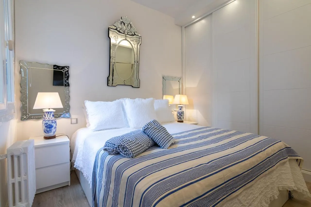 Bilbao Plaza Campuzano de Bilbao Suites, elegante y céntrico 0*,  España
